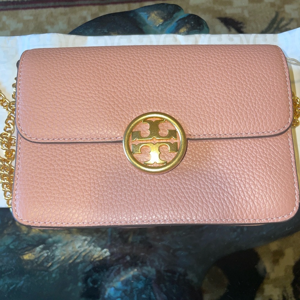 Tory Burch Olivia pebbled leather crossbody in “Pink Moon”
